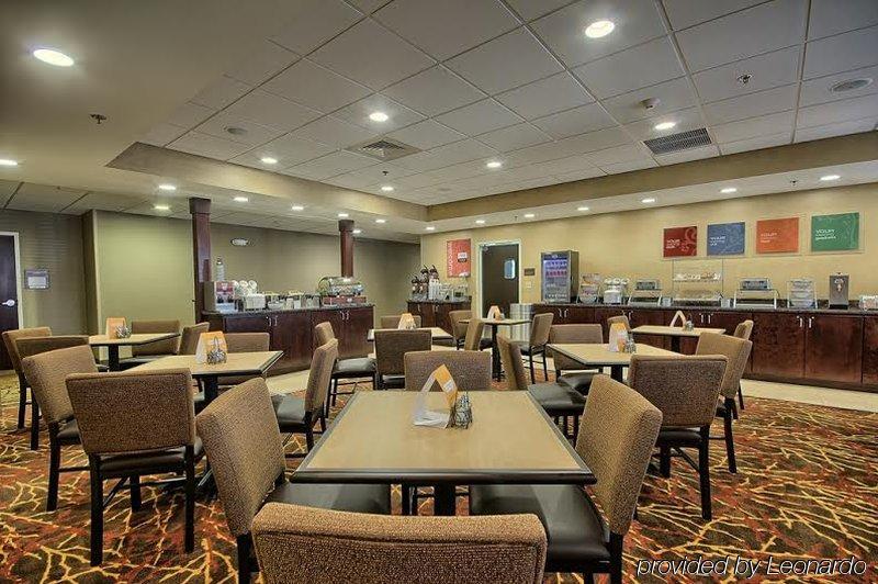 Comfort Inn & Suites Wadsworth Exterior photo